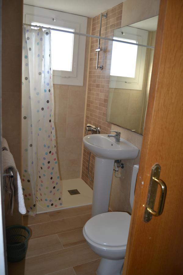 Hostal Casa Torrent Canet De Mar Bagian luar foto